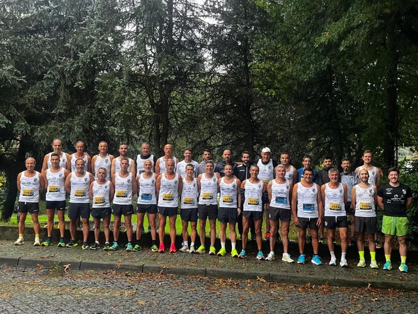 Conjunto de atletas do fundo e meio-fundo do Vitória SC