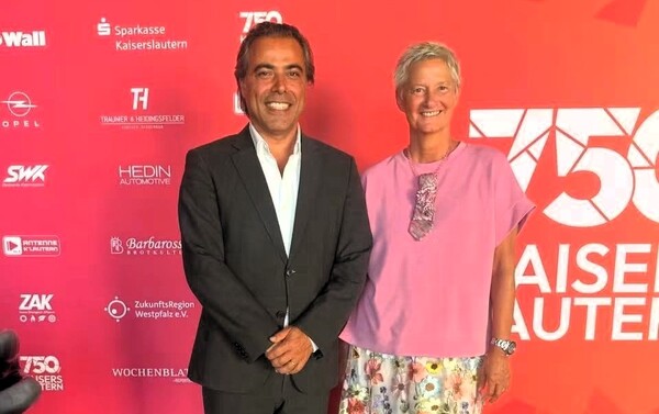 Ricardo Araújo com a presidente da Câmara de Kaiserslautern, Beate Kimmel © Município de Guimarães