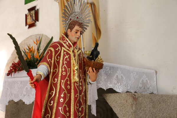Andor com a figura de São Vicente. A paróquia realizou a festa em nome do santo a 22 e 23 de janeiro
